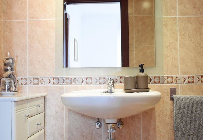 Apartamento en Torremolinos - Amplio apto vacacional a pie de playa en Torremolinos  Apartamento en Torremolinos - Amplio apto vacacional a pie de playa en Torremolinos