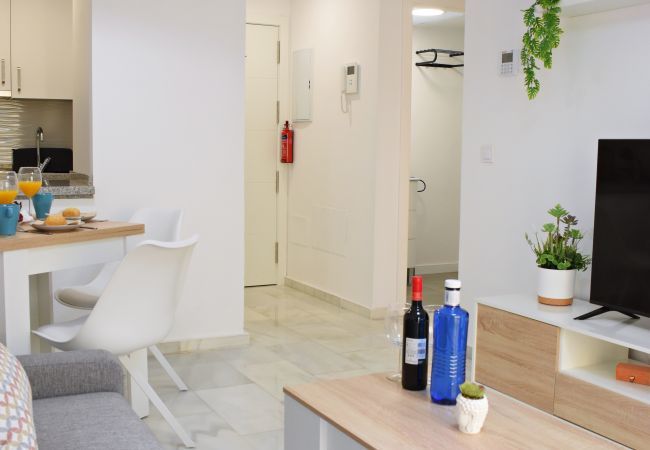 Apartamento en Málaga - AT La Isla: Preciosos apartamentos cerca de la playa Apartamento en Málaga - AT La Isla: Preciosos apartamentos cerca de la playa
