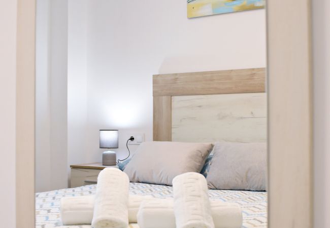 Apartamento en Málaga - AT La Isla: Preciosos apartamentos cerca de la playa Apartamento en Málaga - AT La Isla: Preciosos apartamentos cerca de la playa