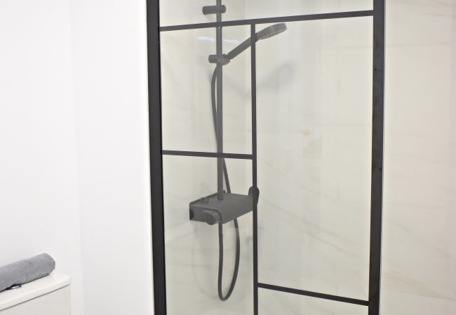 Apartamento en Málaga - AT La Isla: Preciosos apartamentos cerca de la playa Apartamento en Málaga - AT La Isla: Preciosos apartamentos cerca de la playa