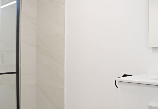 Apartamento en Málaga - AT La Isla: Preciosos apartamentos cerca de la playa Apartamento en Málaga - AT La Isla: Preciosos apartamentos cerca de la playa