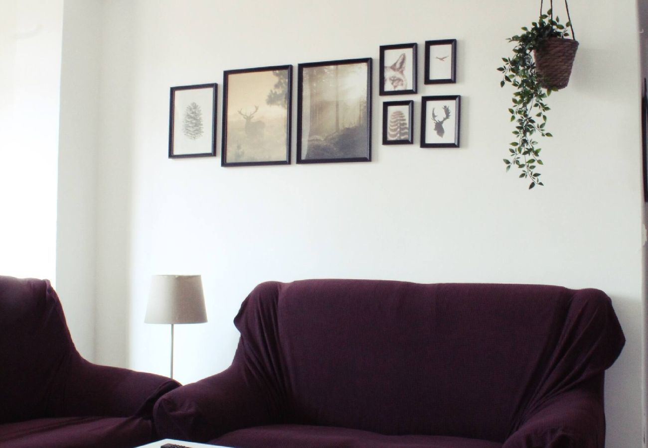 Apartamento-vacacional Málaga Cuatro-Huéspedes Easy-Rent-Málaga Perfecto-para-familias