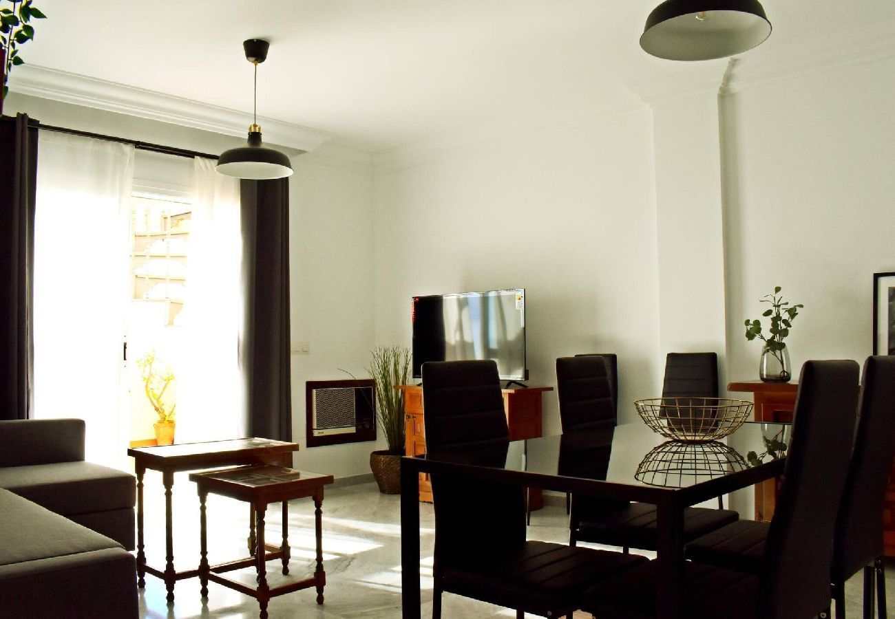 Apartamento en Rincón de la Victoria - Magnífico ático vacacional frente al mar en Rincón de la Victoria 