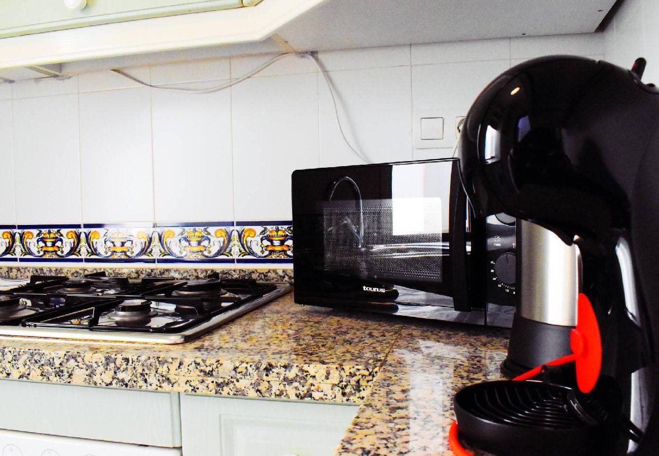 Apartamento en Rincón de la Victoria - Magnífico ático vacacional frente al mar en Rincón de la Victoria 