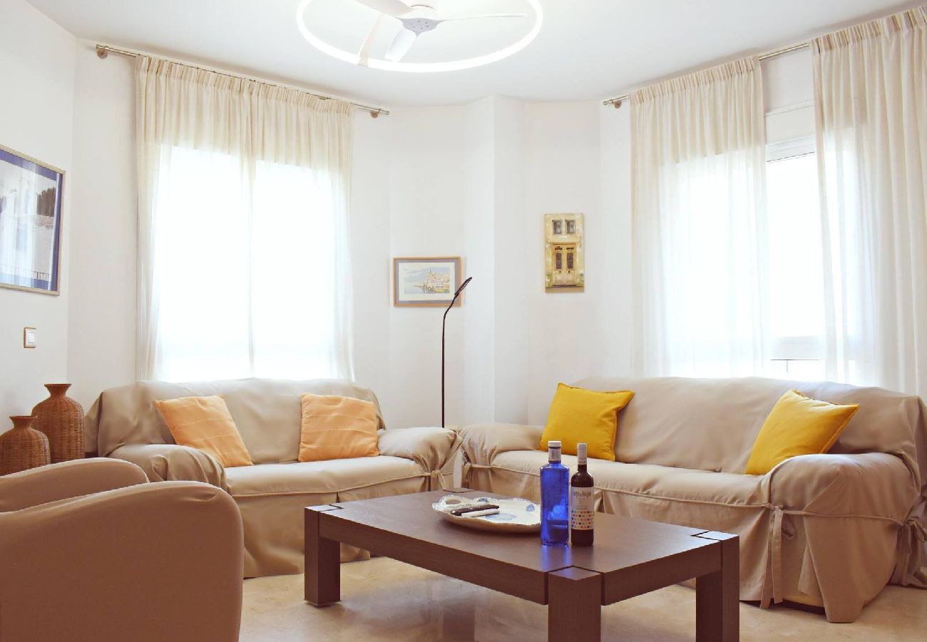 Apartamento-vacacional Centro-de-Málaga Cuatro-Huéspedes Easy-Rent-Málaga Perfecto-para-familias