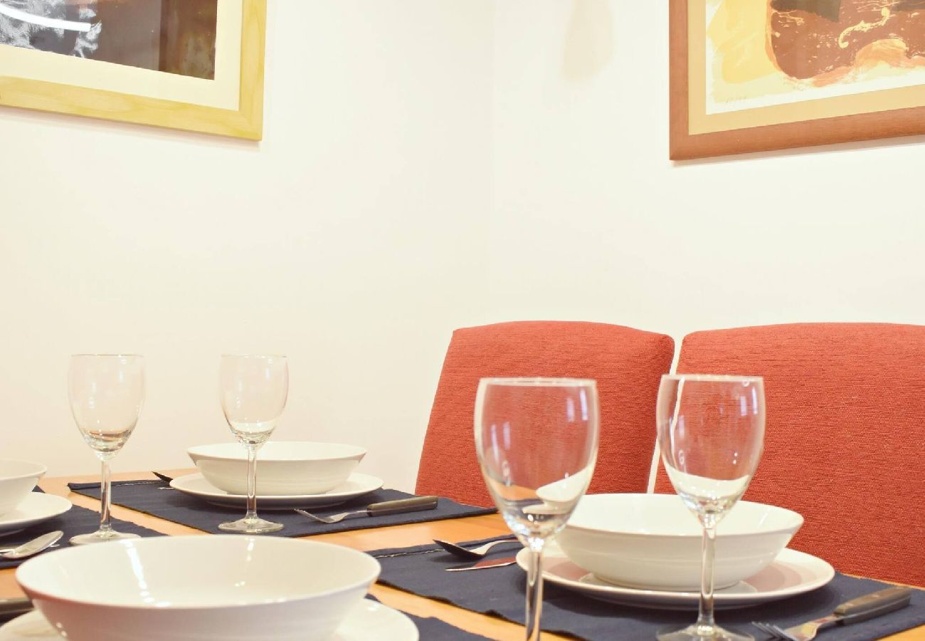 Apartamento-vacacional Centro-de-Málaga Cuatro-Huéspedes Easy-Rent-Málaga Perfecto-para-familias