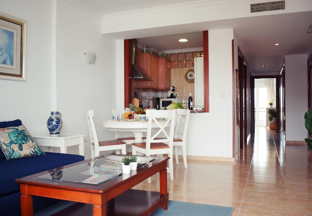 Apartamento Torremolinos Frente-al-mar Siete-Huéspedes Piscina Easy-Rent-Málaga