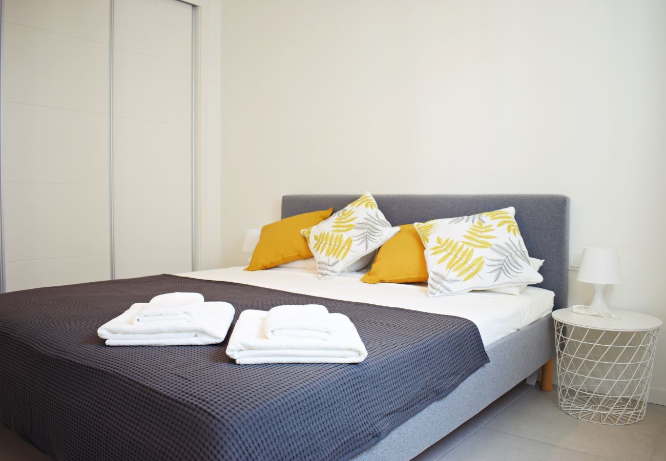 Apartamento Málaga Playa-de-la-misericordia Seis-huéspedes Easy-Rent-Málaga