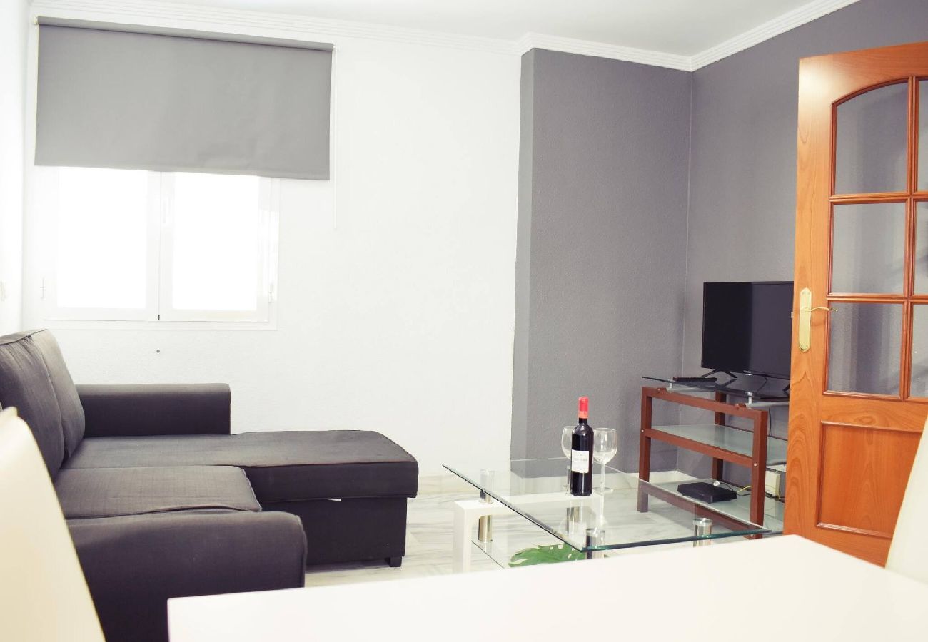 Apartamento en Málaga - Fabuloso apartamento vacacional de dos dormitorios en Málaga