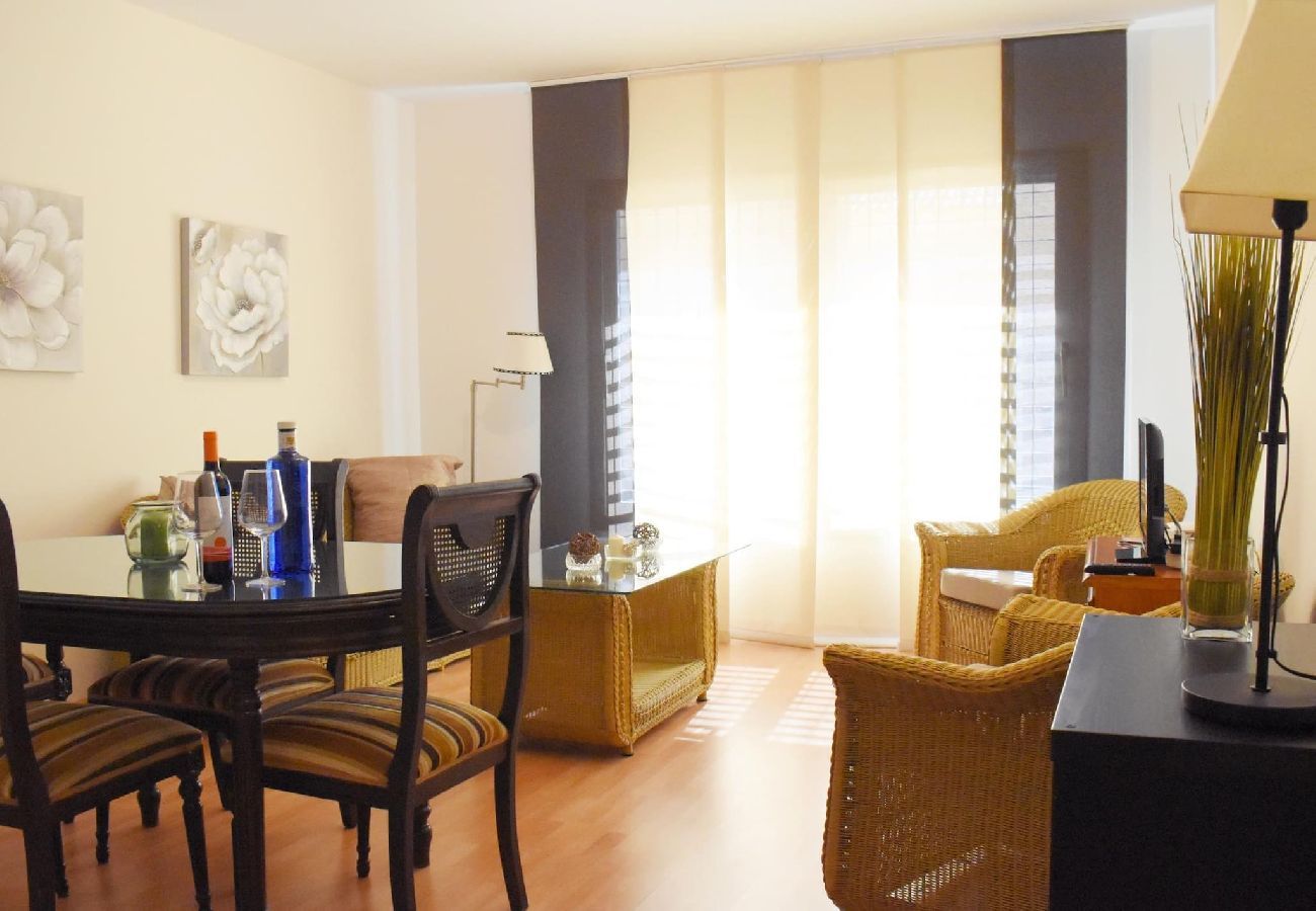 Apartamento-vacacional Málaga Tres-Huéspedes Easy-Rent-Málaga Perfecto-para-familias