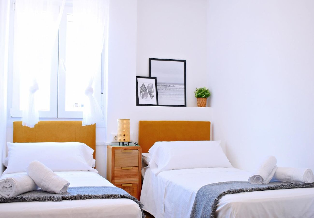 Apartamento-vacacional Málaga Seis-Huéspedes Easy-Rent-Málaga Perfecto-para-familias