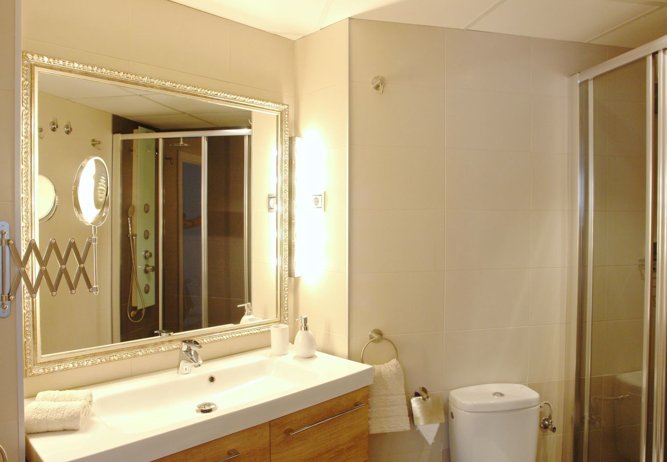 Apartamento-vacacional-Málaga Cuatro-Huéspedes Easy-Rent-Málaga Perfecto-para-familias Centro-de-Málaga