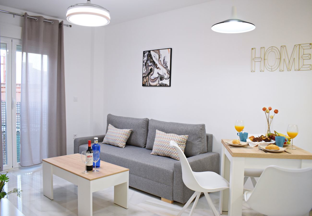 Apartamento-vacacional Málaga Cuatro-Huéspedes Easy-Rent-Málaga Perfecto-para-familias