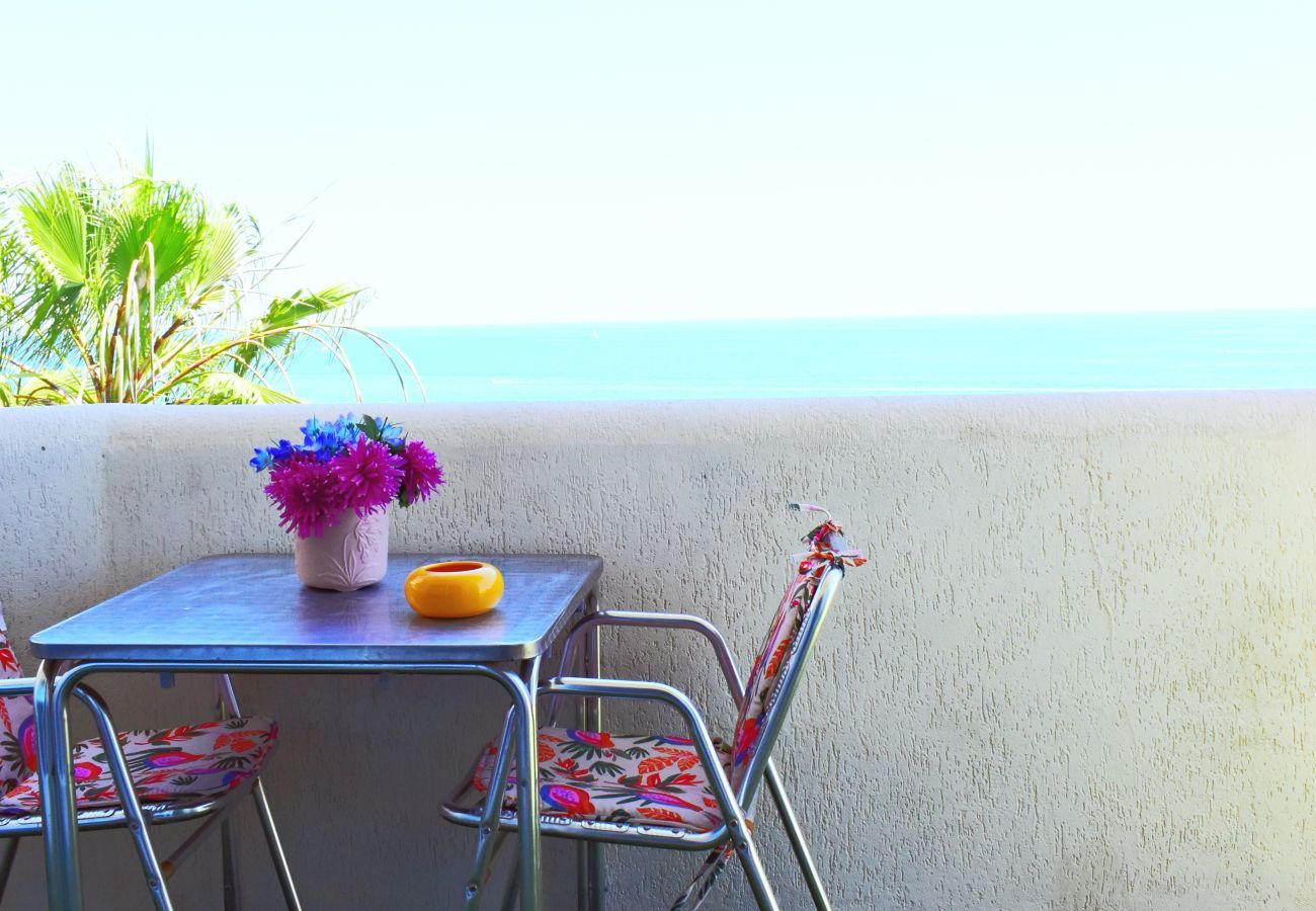 Apartamento en Arroyo de la Miel - Precioso apartamento en BenalBeach frente al mar