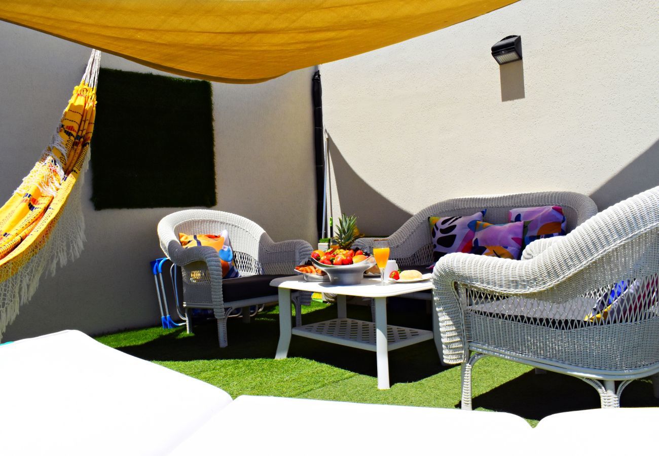 Apartamento en Arroyo de la Miel - Precioso apartamento en BenalBeach frente al mar
