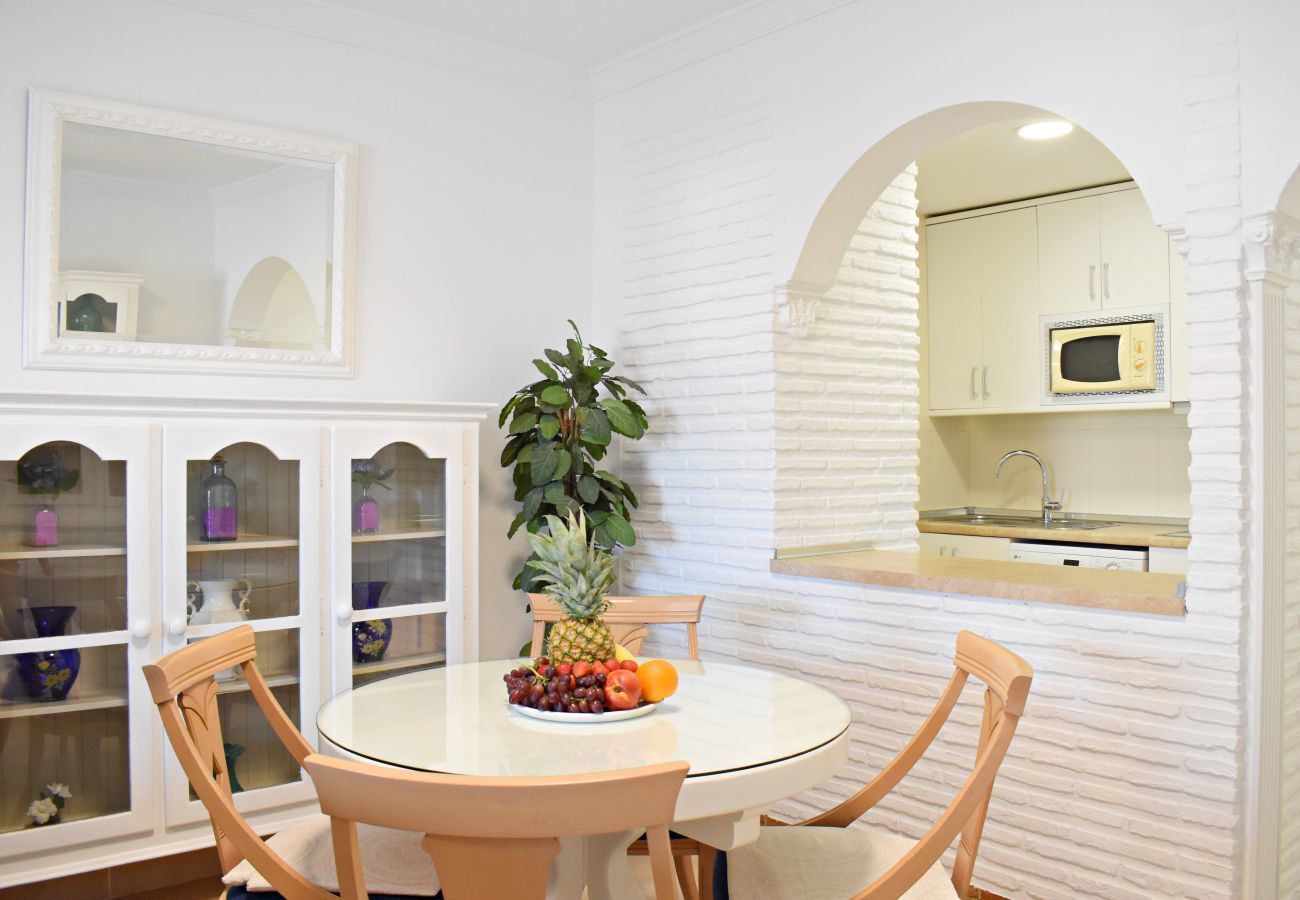 Apartamento en Benalmádena - Precioso apartamento en BenalBeach con vistas frente al mar
