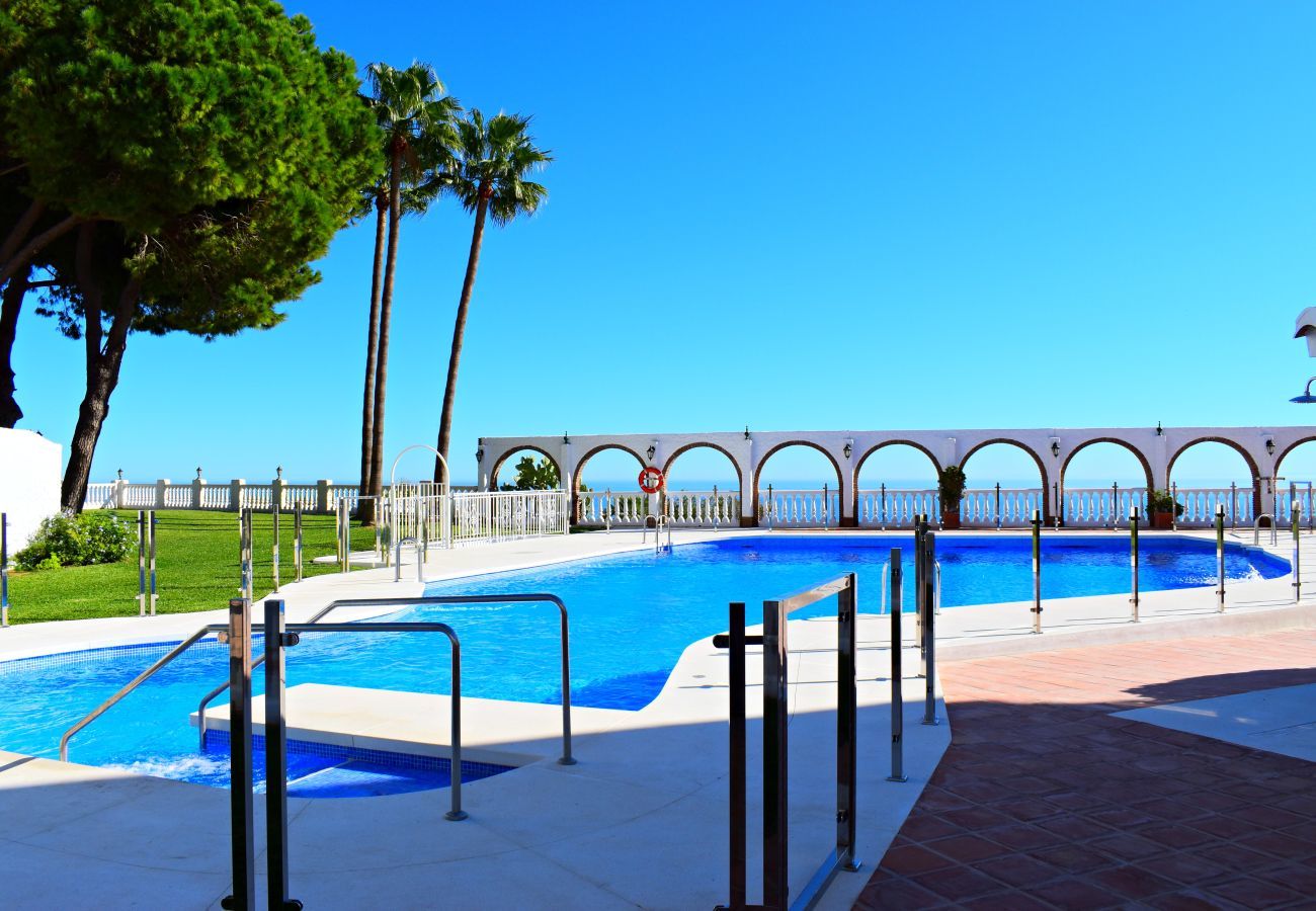 Apartamento en Benalmádena - Precioso apartamento de dos dormitorios con jacuzzi en Benalmádena