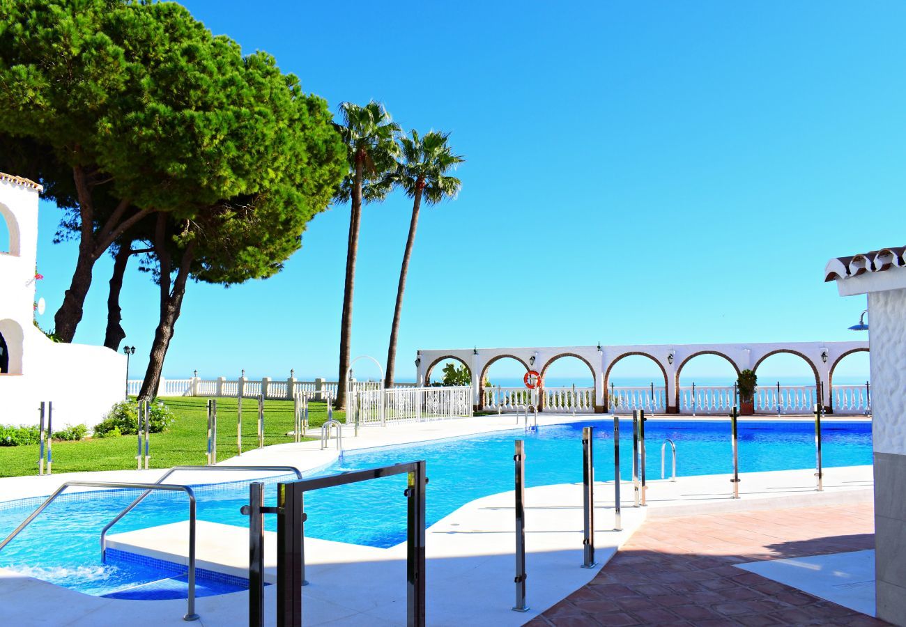 Apartamento en Benalmádena - Precioso apartamento de dos dormitorios con jacuzzi en Benalmádena