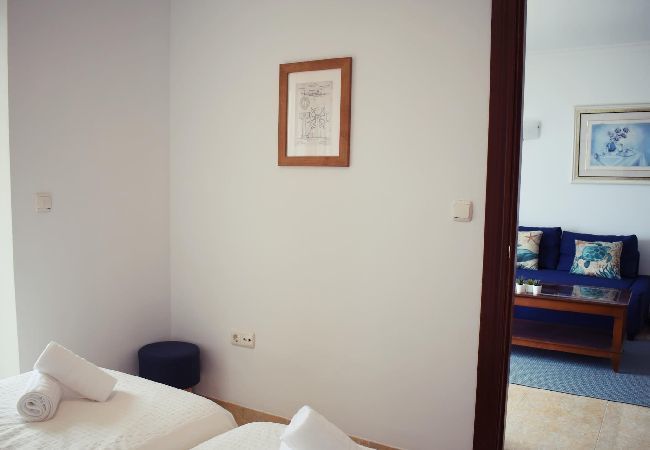 Apartment in Torremolinos - Spacious holiday beachfront flat in Torremolinos Apartment in Torremolinos - Spacious holiday beachfront flat in Torremolinos