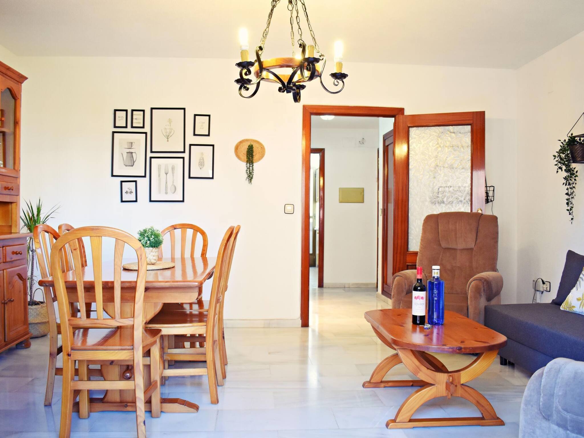 Holiday-apartment-Malaga Seven-Guests  Easy-Rent-Malaga Perfect-for-families 