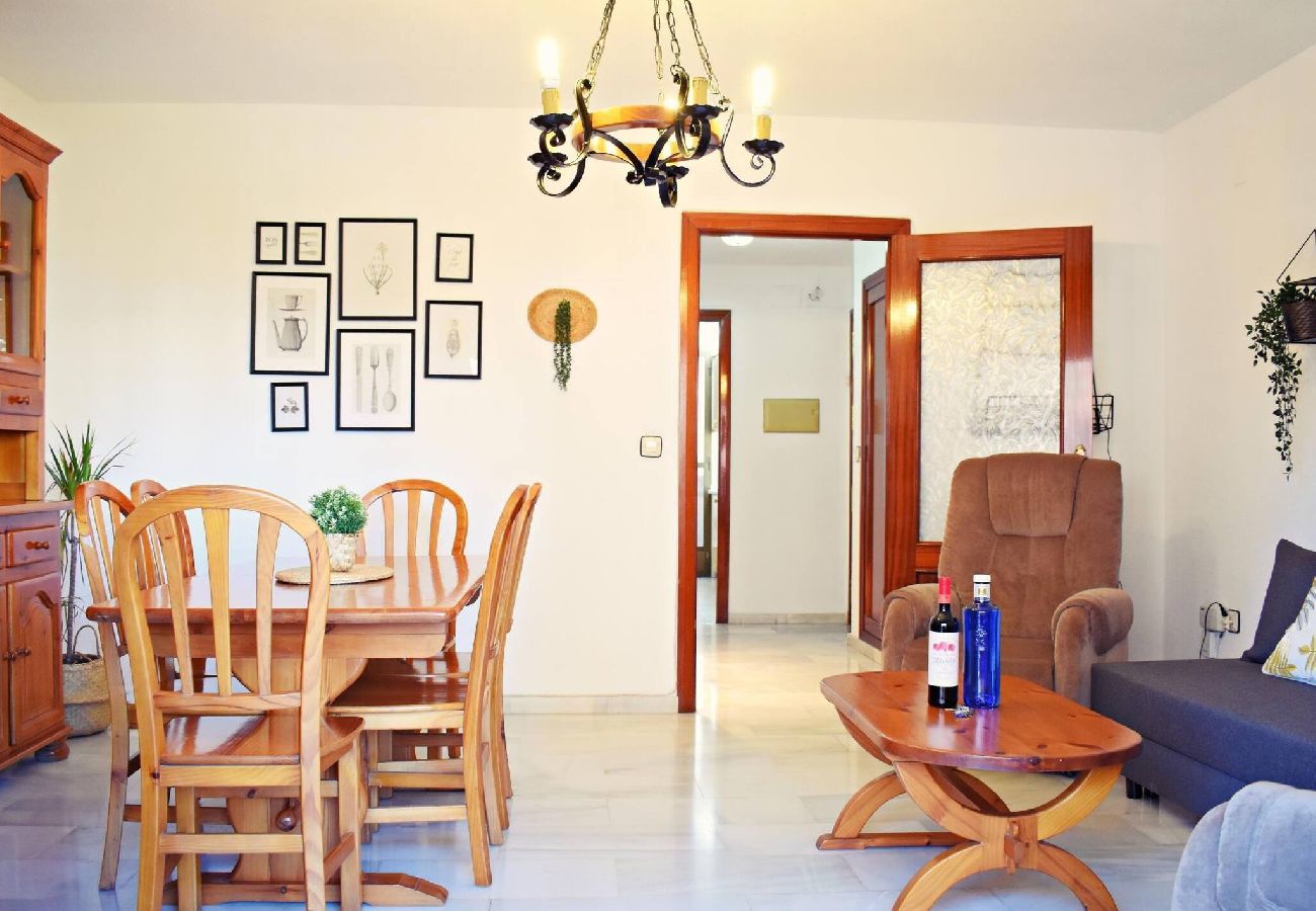 Holiday-apartment-Malaga Seven-Guests  Easy-Rent-Malaga Perfect-for-families 