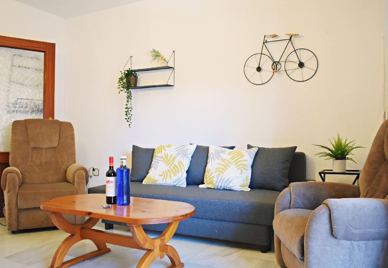 Holiday-apartment-Malaga Seven-Guests  Easy-Rent-Malaga Perfect-for-families 