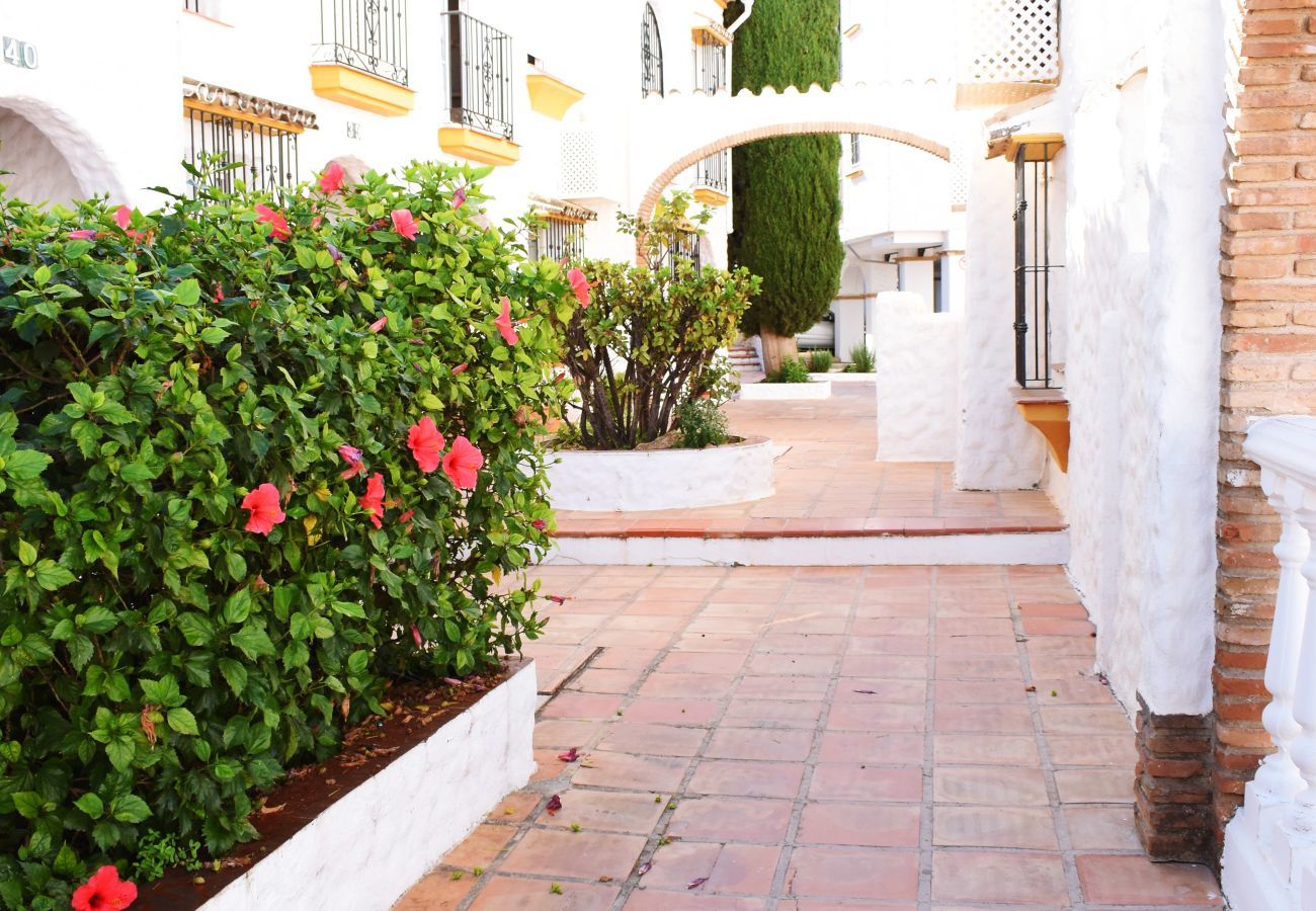 Apartment in Benalmádena - Precioso apartamento de dos dormitorios con jacuzzi en Benalmádena