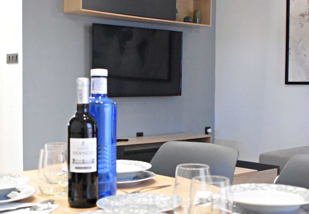 Apartment in Benalmádena - Precioso apartamento de dos dormitorios con jacuzzi en Benalmádena