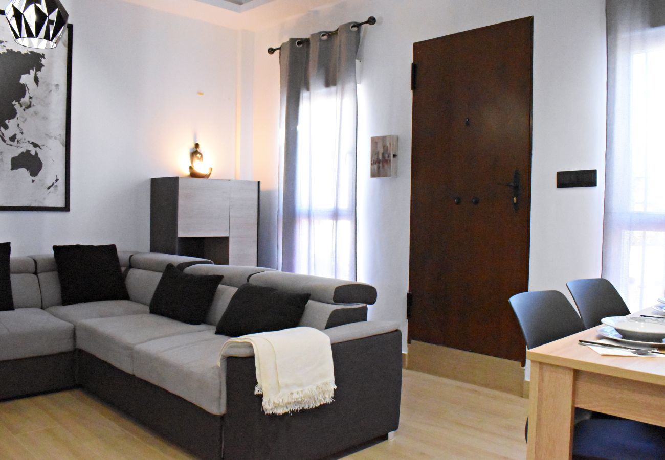 Apartment in Benalmádena - Precioso apartamento de dos dormitorios con jacuzzi en Benalmádena